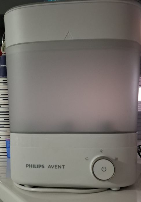 Vând sterilizator si uscator de biberoane Philips Avent Premium