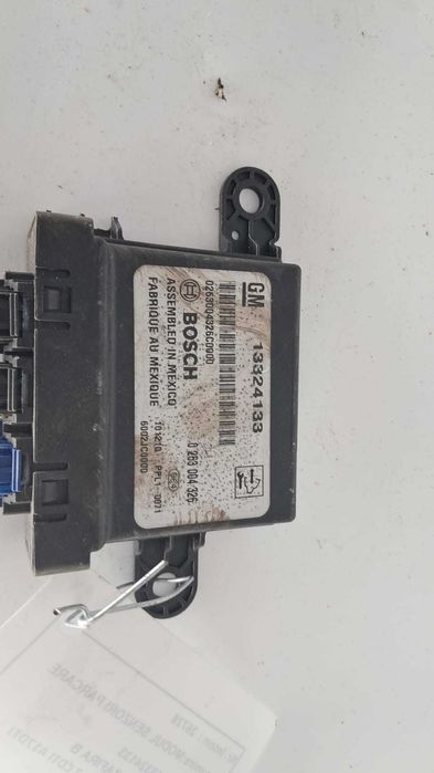 modul senzori parcare Opel Zafira B an 2010 cod 13324133