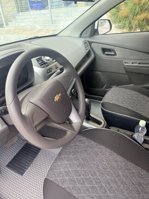 Продам свой автомобиль Chevrolet Cobalt 2025, пробег 15 000.