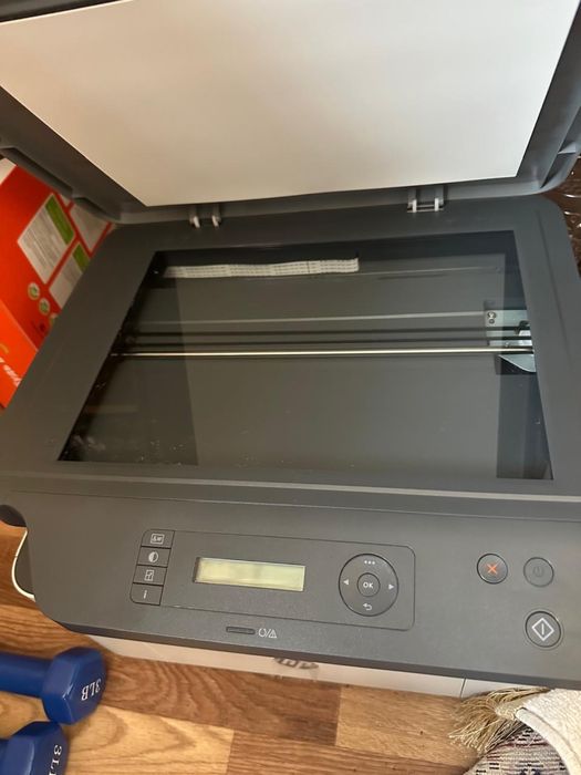 Продам принтер HP Laser MFP 135a