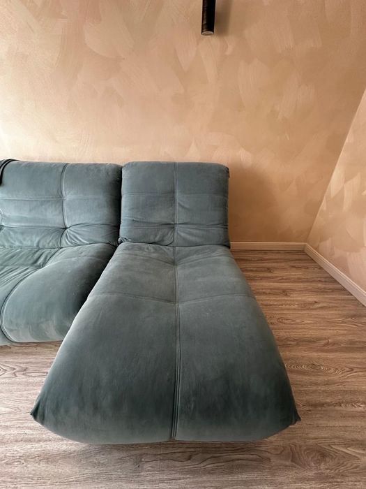 Продается диван угловой