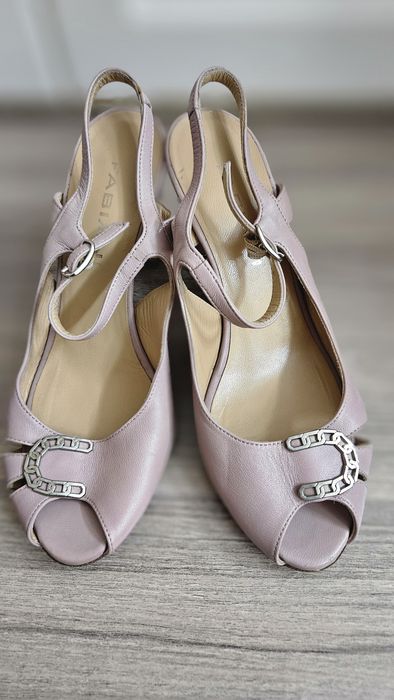 Туфли    и босоножки 37 размер