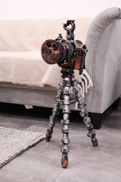 Sculptura Aparat foto-cadou deosebit din fier reciclar impatimiti foto