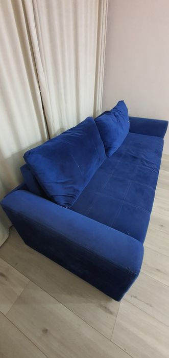 Отдам диван даром
