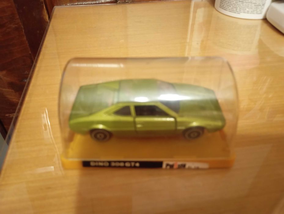 Ferrari Dino 308 GT4 модел 1:43