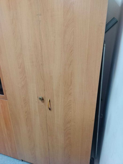 Офисные шкафы б/у