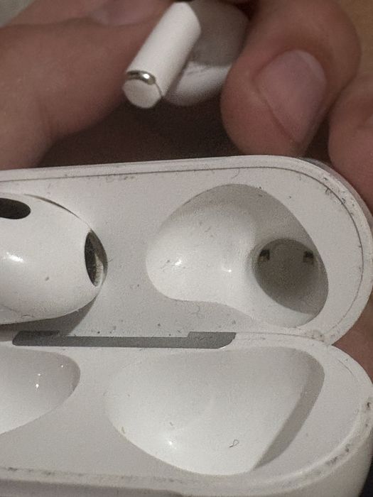 Оригинал airpods 3