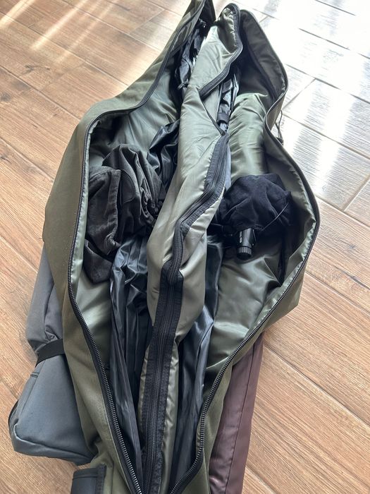 Husă pentru 3 lansete cu mulinete, 135 cm + umbrelă cadou