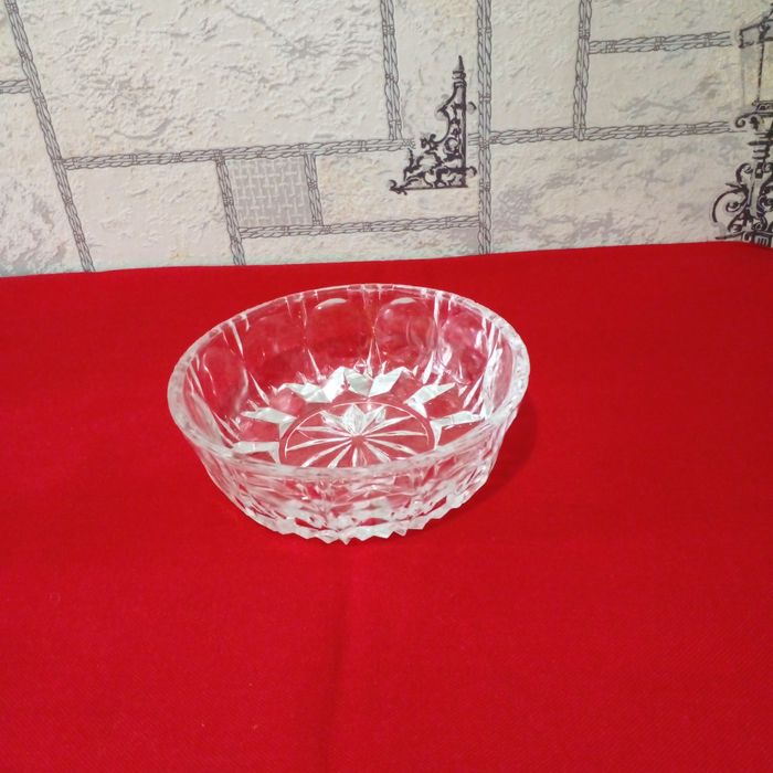 Продам советский хрусталь: плафон, салатницу