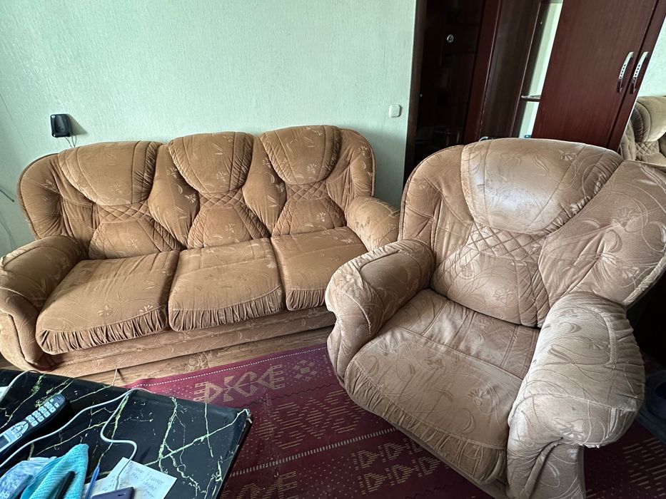 Продам диван и кресло