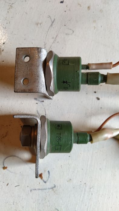 Продам реле РЭС8, ЭМРВ-27Б