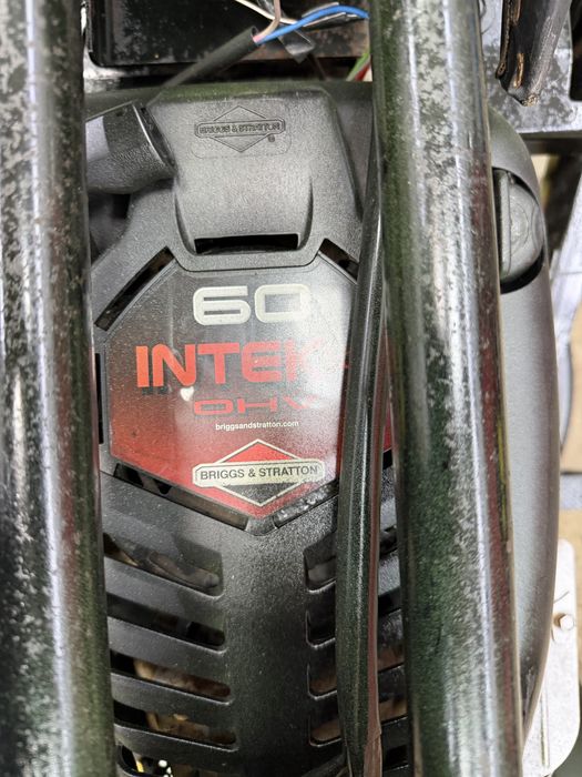 Бензинова тракторна косачка 6 hp intek Briggs€stratton