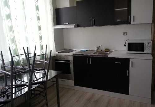 Дава се под наем Тристаен апартамент в София, Център - 75 кв.м за 700 € - Снимка #3