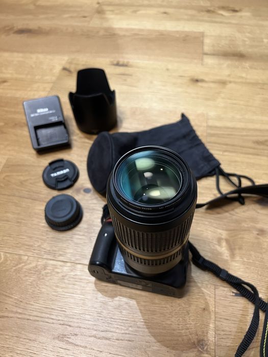 Nikon D5100 + Tamron SP 70-300mm + accesorii