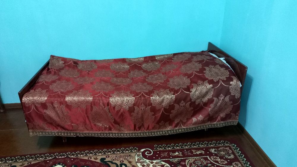 Продаётся кровать