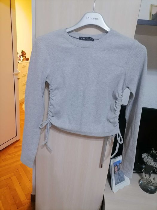 Дамски дрехи в отлично състояние