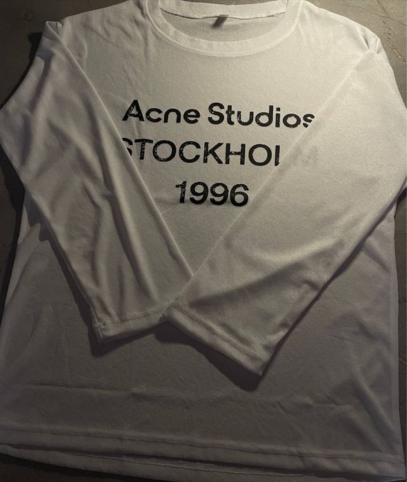 Лонгслив Acne Studios — стиль + качество