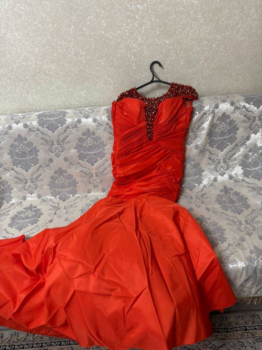 вечернее платье роскошное