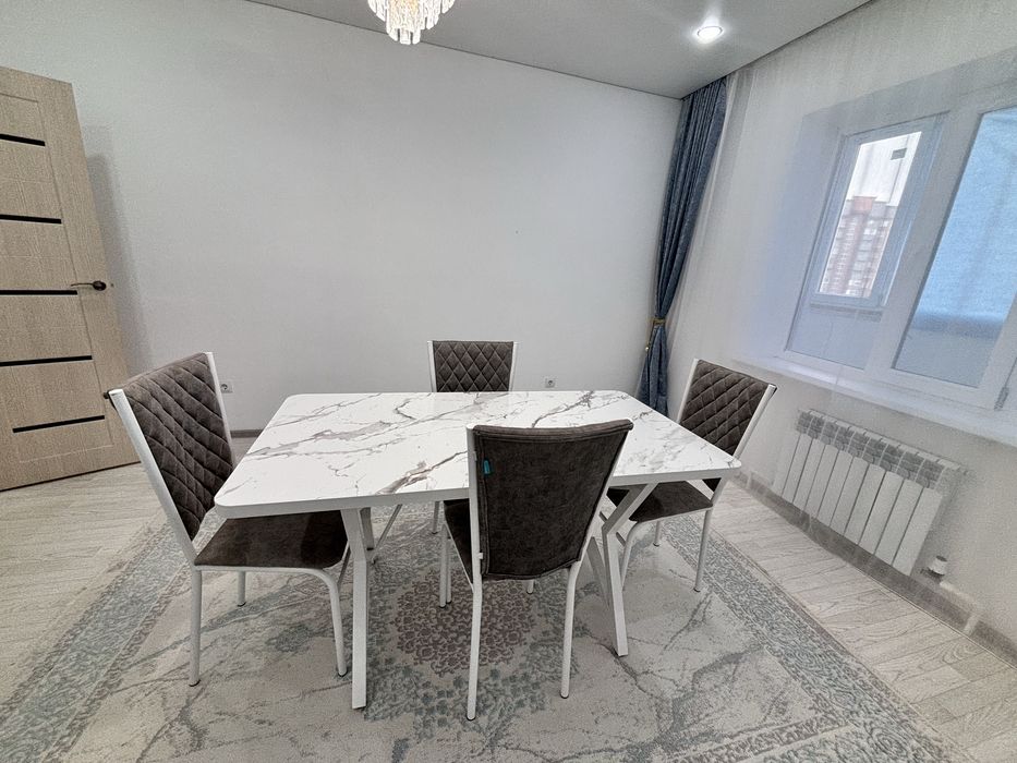 Продаю столовый комплект