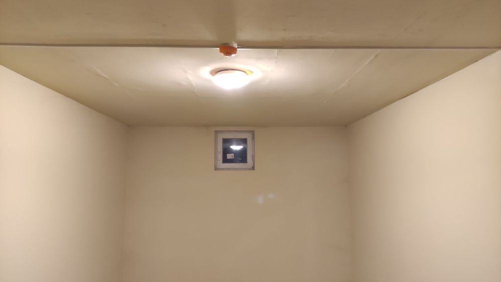 Гараж под наем  комплекс Мирамар