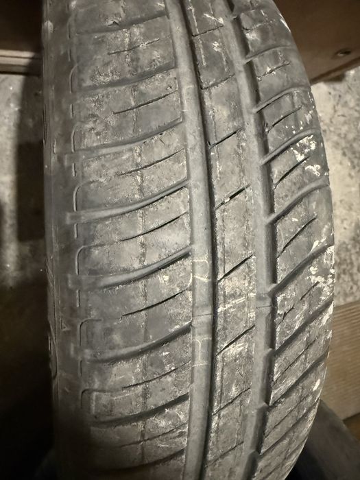Летни Гуми 165/65/15  DUNLOP STREET RESPONSE 2