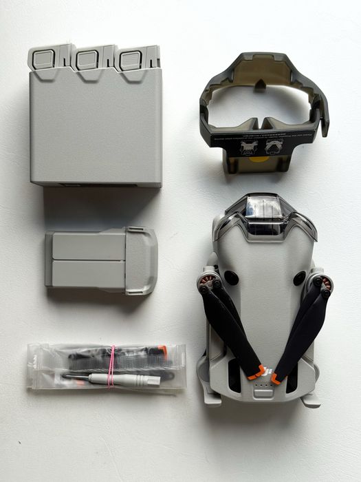 DJI Mini 4 PRO от Fly More Combo пакета БЕЗ контроллер
