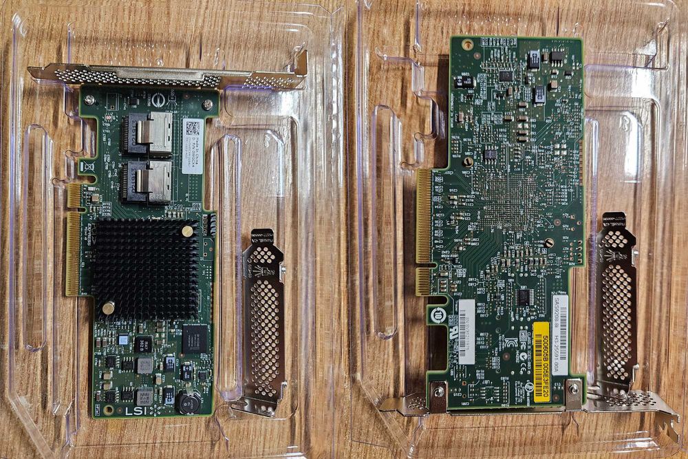 Controller SAS LSI IT Mode pentru NAS/Server/Desktop +cabluri SAS/SATA