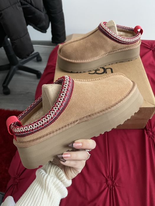 Ugg tazz bej cu rosu