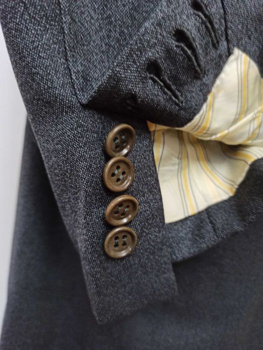 Sacou KITON gri din lana marimea 52