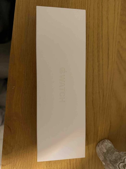 Apple watch 11 titanium gold