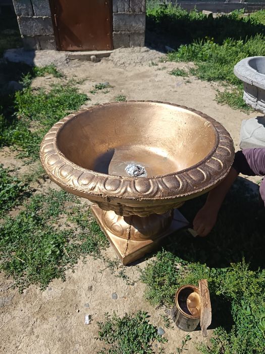 Продам вазу для цветов