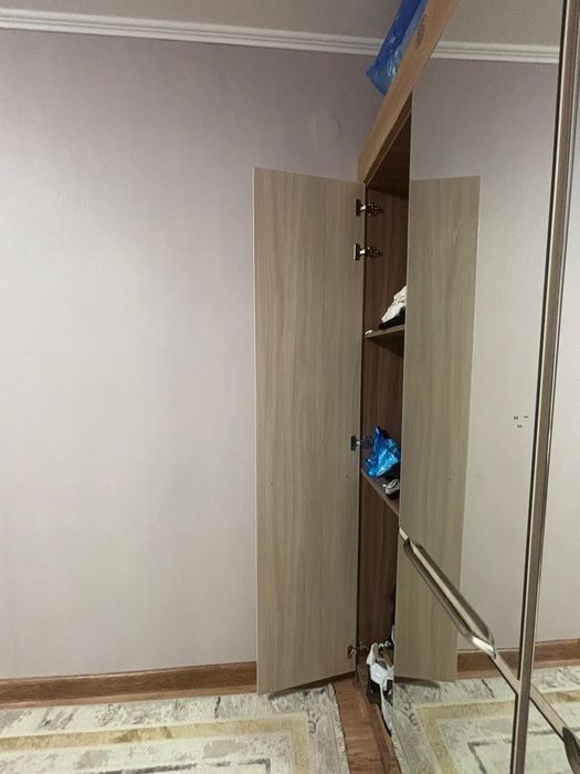 Шкаф продается почти новый