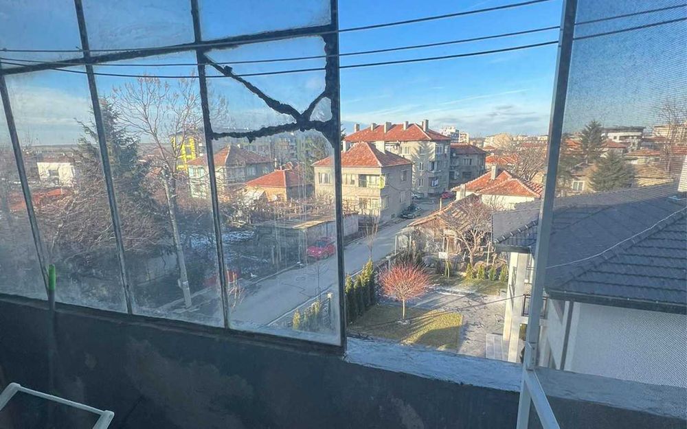 Продава се Четиристаен апартамент в Търговище, Център - 120 кв.м за 893 €/кв.м - Снимка #10