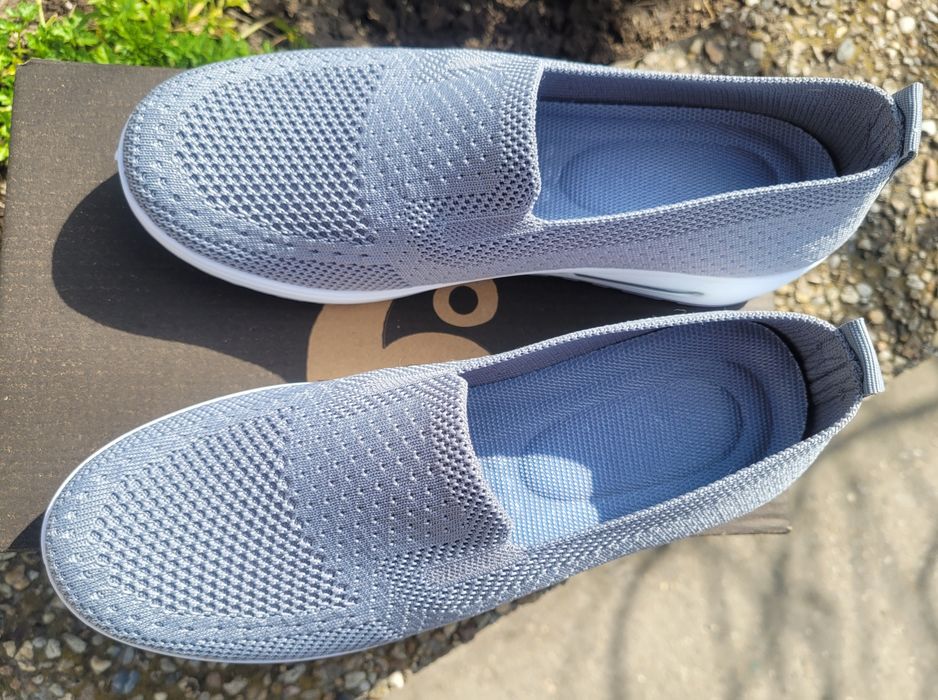 Чисто нови обувки 37 номер