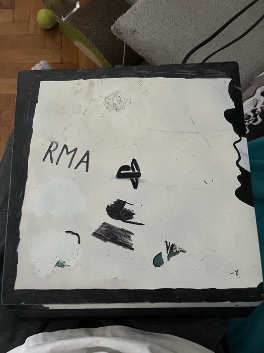 Vand ps4 stare foarte buna