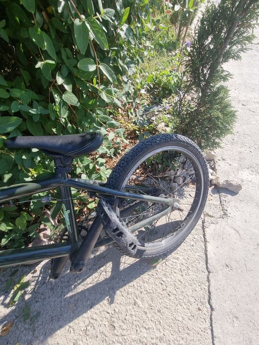 Bicicleta bmx cu frana de spate