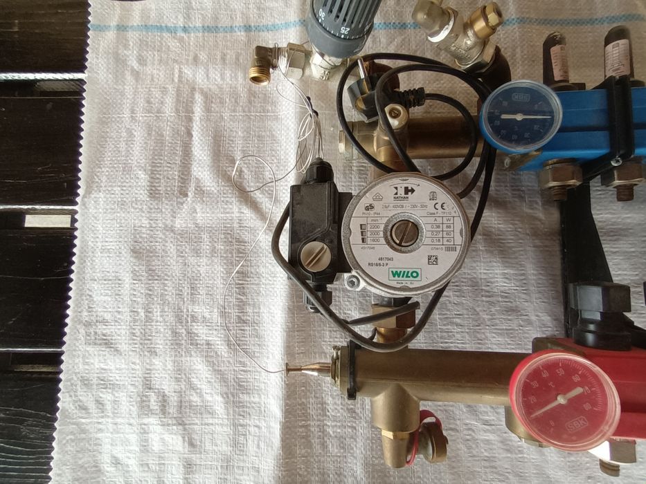 Vând distribuitor  cu 5 grupuri