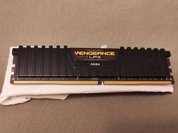 Corsair Vengeance LPX Black 8GB DDR4 2400MHz CL16