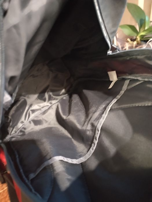 Боксови ръкавици  за Муай тай ,раница и спортен бинт за ръце