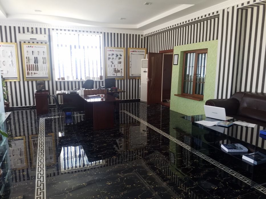 БИНО сотилади, нотурар