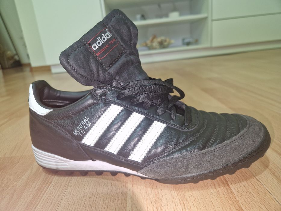 Ghete adidas mundial team copa mondial Oradea • OLX.ro