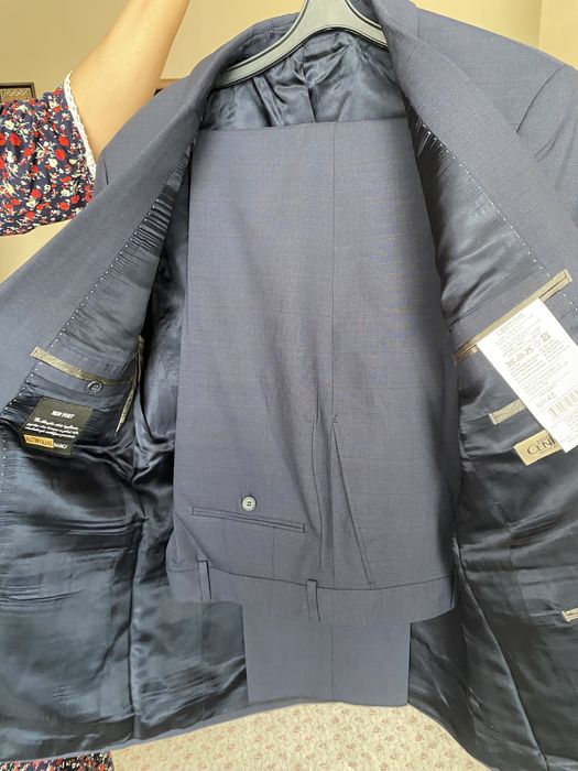 тёмно-синий костюм и брюки