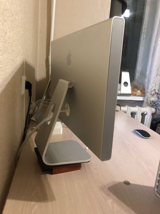 Apple cinema display 20 модель A1081