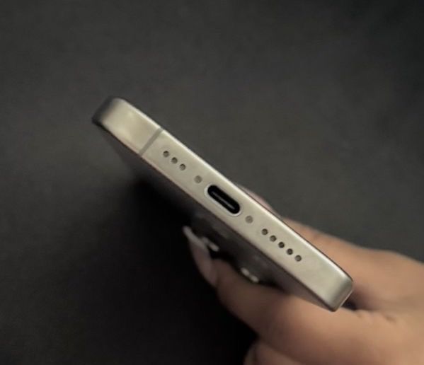 IPhone 15 pro , 128gb