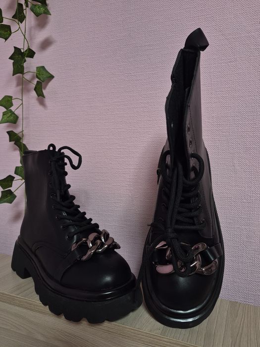 Новые осенние ботинки