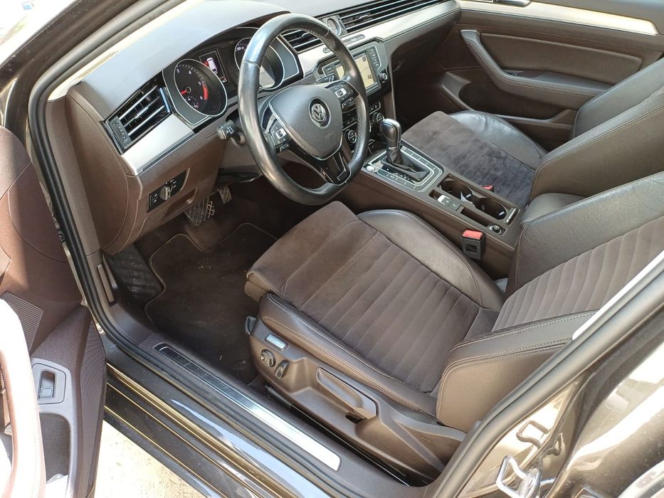 Volkswagen passat automat 1.6diesel 120cai automat faruri Matrix led