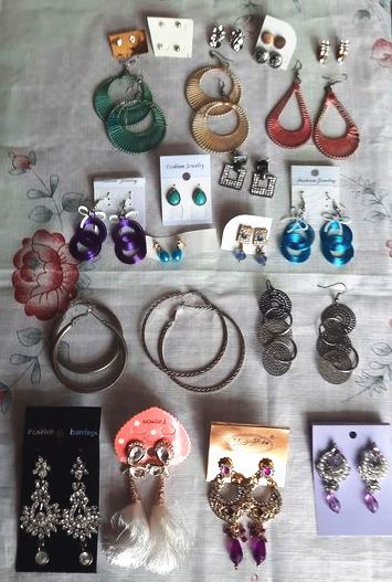 Серьги новые разнообразные