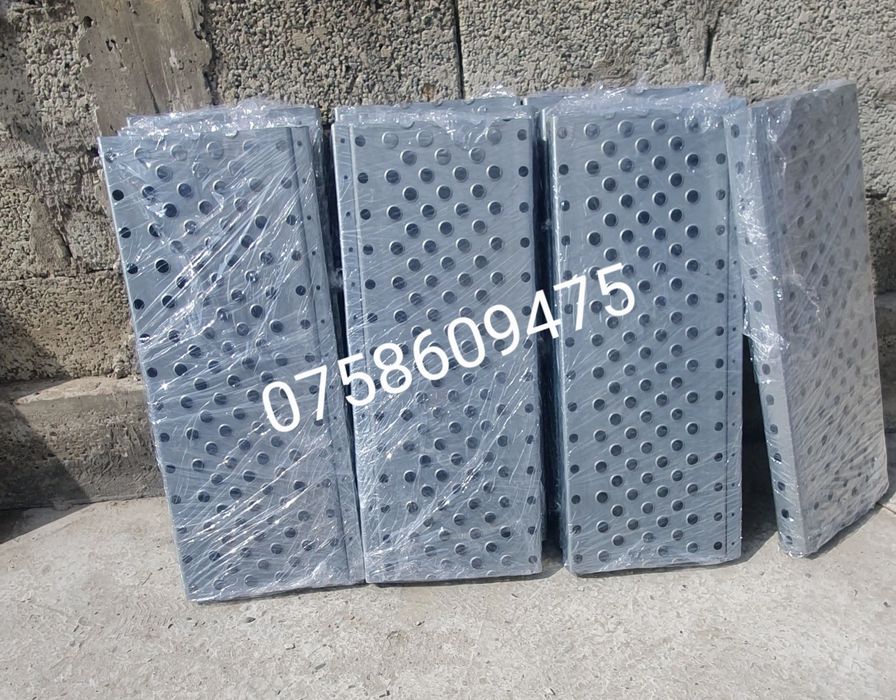 Trepte zincate 64x27cm