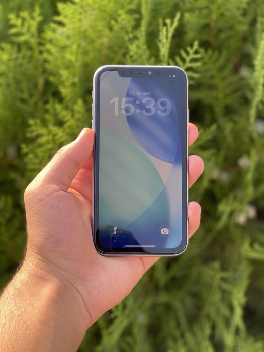 Продам Iphone 11