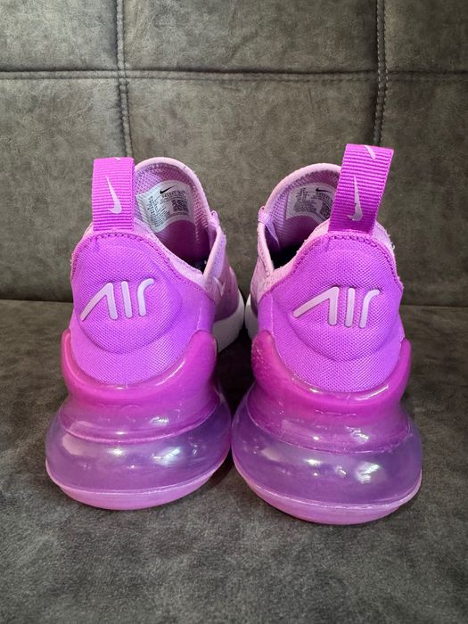 Nike Air Max 270 Rush Fuchsia.